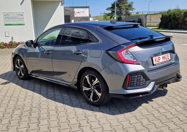 Honda Civic cena 72500 przebieg: 121000, rok produkcji 2017 z Świnoujście małe 379
